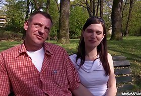 トミーの巨根のための巨乳の2つのペア