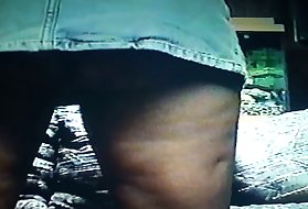 医者はセクシーな患者を完全にチェックアウトする