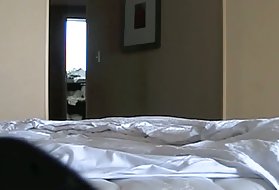 ビッグタイツの魅力は彼女のボーイフレンドを彼女のために激しくする