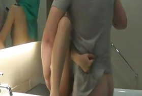 角質のドイツのcamgirlは、ユーザーが彼女を性交させる