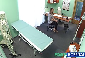 彼女は吸うディックに恋している