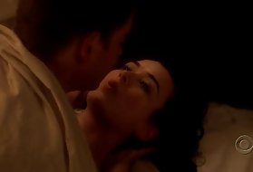 忍び寄る二の宮はおもちゃで熟女を喜ばせる