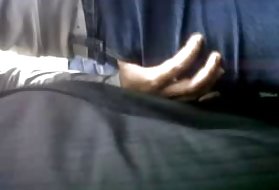 上司に犯された短い髪のベビーシッター