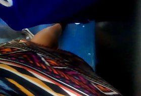 角質のブロンドのベイビーは朝のセックスで一日を始めるのが大好き